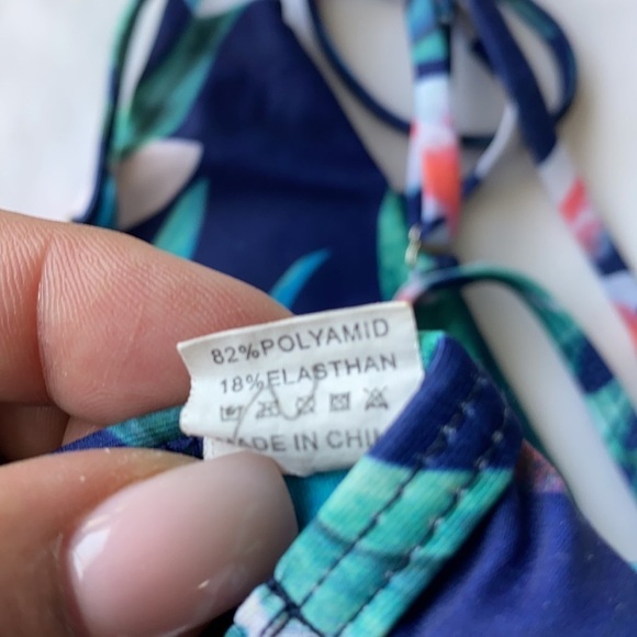 CUPSHE Tropical Floral Two Piece Bikini - Picture 8 of 8